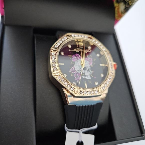 Ed Hardy | Accessories | 24 Ed Hardy Watch Ladies Watch With Box New ...